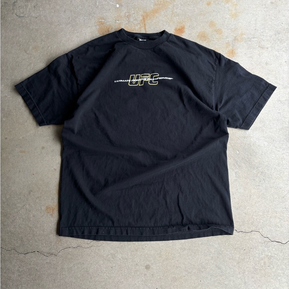 Vintage UFC Ortiz vs Belfort Black Graphic Logo Short Sleeve T-Shirt
